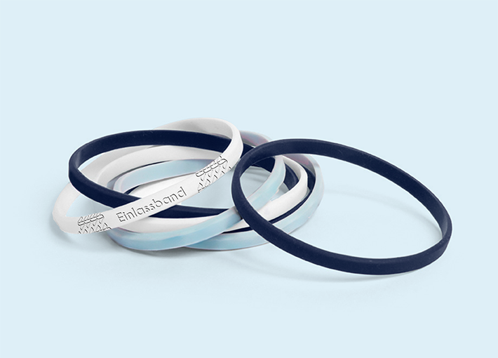 Silikonarmband schmal + farblose Prägung